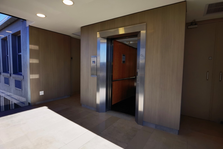 To Let commercial Property for Rent in Rondebosch Western Cape